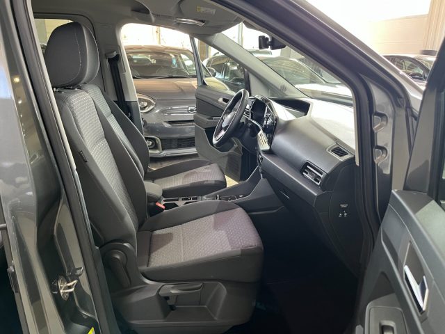 FORD Tourneo Connect usata, con Vetri oscurati