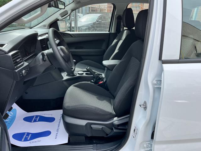 VOLKSWAGEN Amarok usata 12