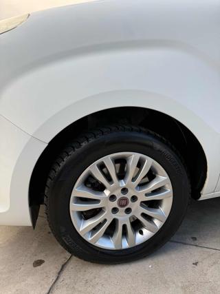 FIAT Doblo usata, con Autoradio