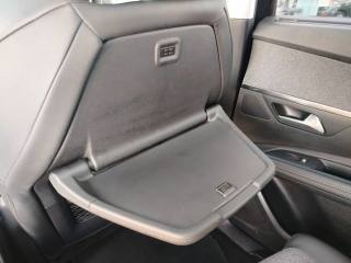 PEUGEOT 5008 usata, con Autoradio digitale
