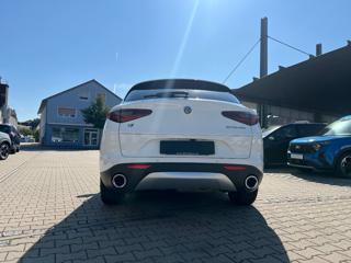 ALFA ROMEO Stelvio usata, con Cerchi in lega