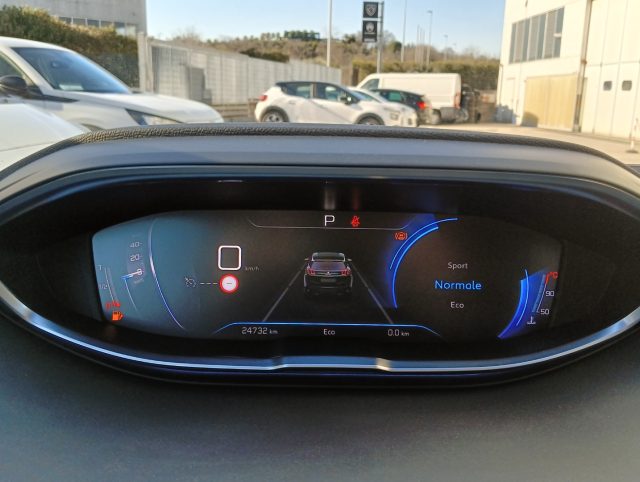 PEUGEOT 3008 usata, con Boardcomputer