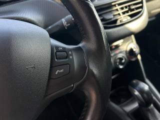 PEUGEOT 208 usata, con Sensore di luce
