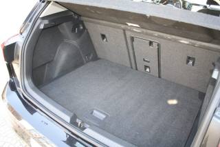 VOLKSWAGEN Golf usata, con Servosterzo