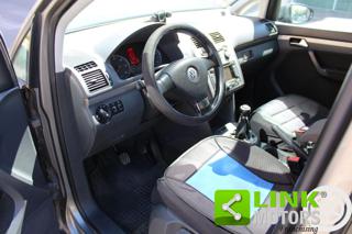 VOLKSWAGEN Touran usata, con Cerchi in lega