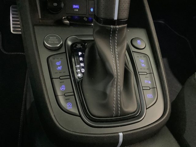 HYUNDAI Kona usata, con Sensori di parcheggio posteriori