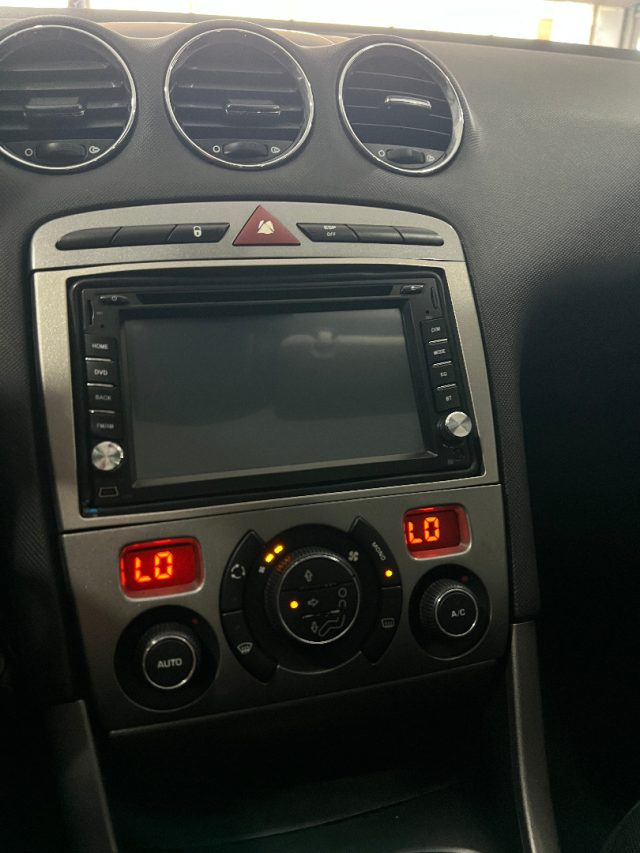 PEUGEOT 308 usata, con Autoradio