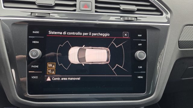 VOLKSWAGEN Tiguan usata, con Leve al volante