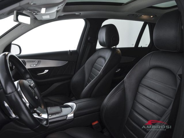 MERCEDES-BENZ GLC 220 usata 8