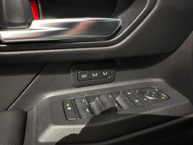 TOYOTA Land Cruiser usata, con Fendinebbia