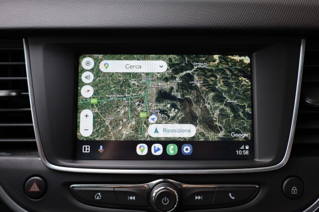 OPEL Crossland X usata, con Sospensioni sportive