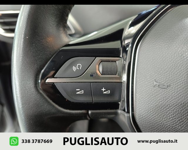 PEUGEOT 3008 usata, con Sistema di navigazione