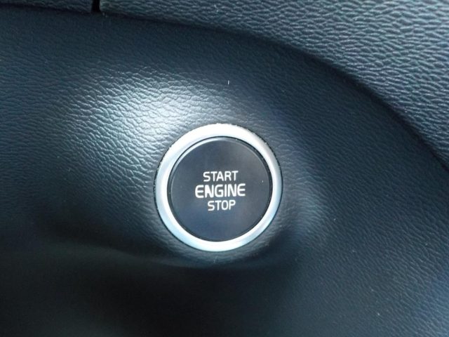 VOLVO XC40 usata, con Vivavoce