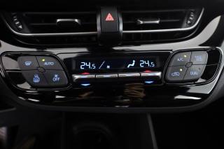 TOYOTA C-HR usata 10