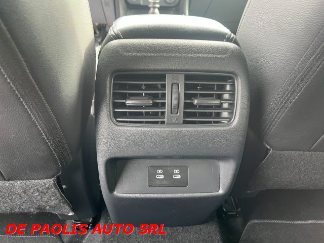 NISSAN Qashqai usata, con USB