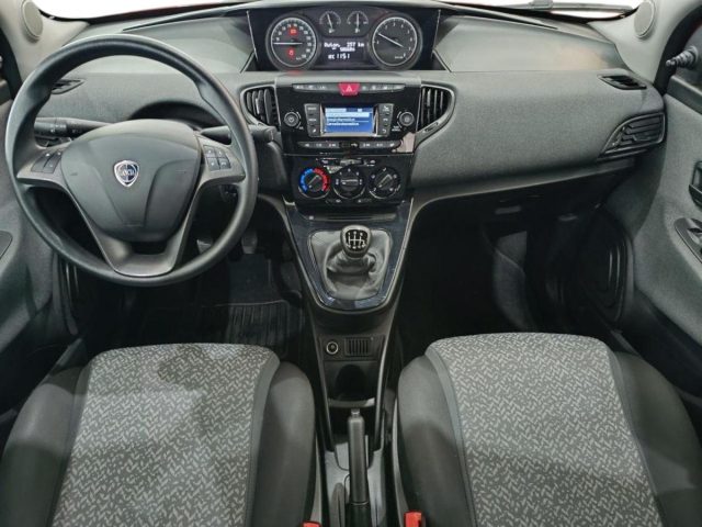 LANCIA Ypsilon usata, con ESP