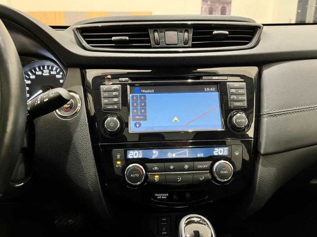 NISSAN X-Trail usata, con Fari LED