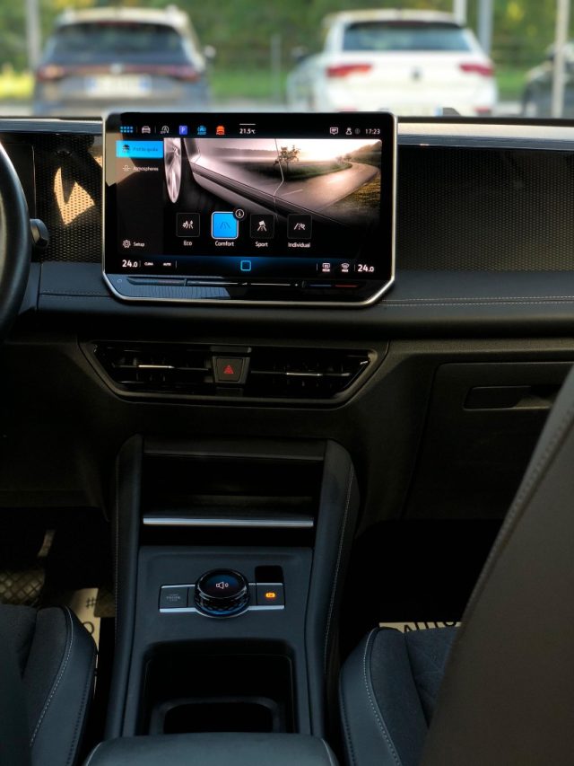 VOLKSWAGEN Tiguan usata, con Controllo trazione
