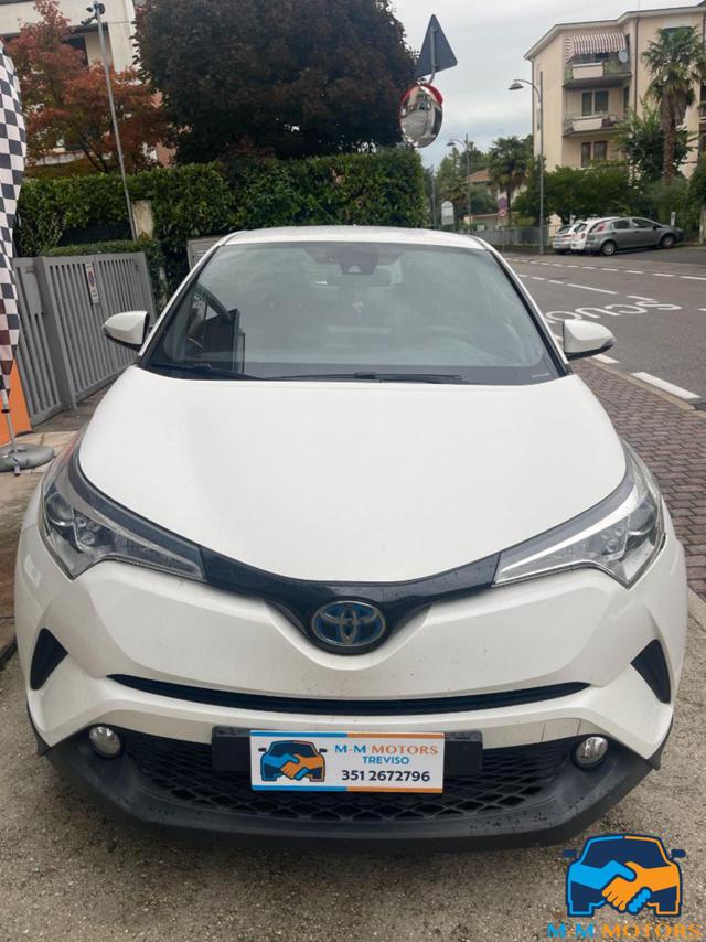 TOYOTA C-HR usata, con Isofix