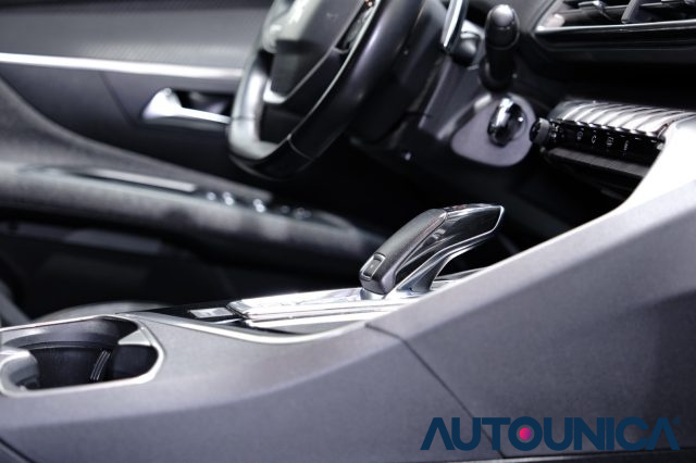 PEUGEOT 3008 usata 63