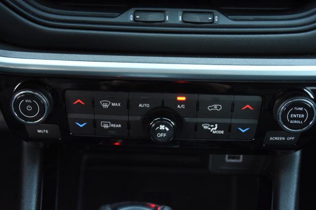 JEEP Compass usata, con Servosterzo