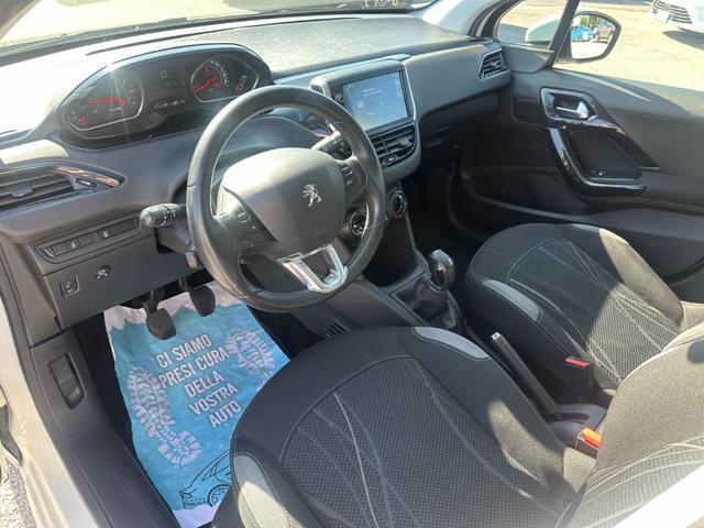PEUGEOT 208 usata, con Boardcomputer