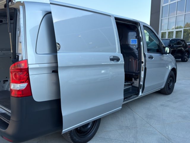 MERCEDES-BENZ Vito usata 16
