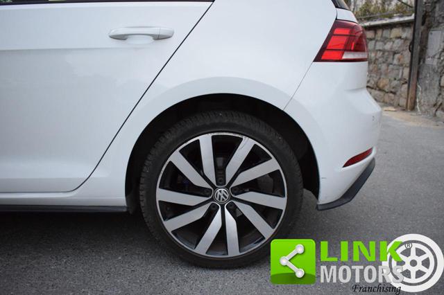 VOLKSWAGEN Golf usata, con Leve al volante