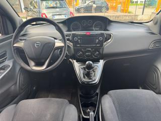 LANCIA Ypsilon usata, con ESP