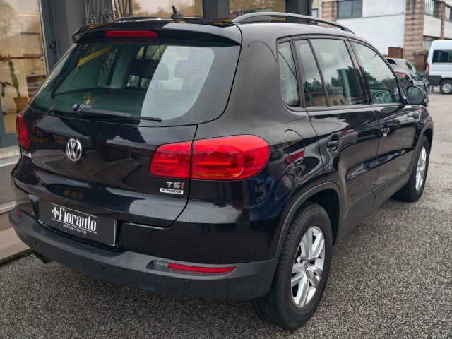 VOLKSWAGEN Tiguan usata, con Airbag laterali