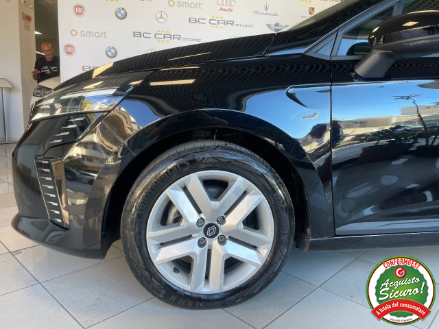 RENAULT Clio usata, con Luci diurne LED