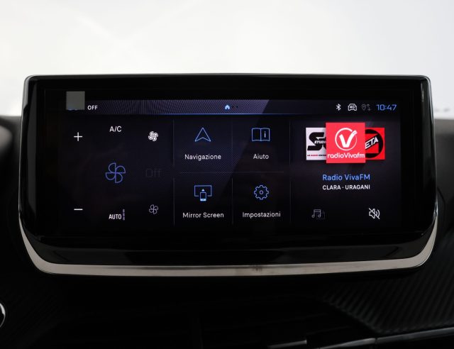 PEUGEOT 2008 usata, con Autoradio digitale