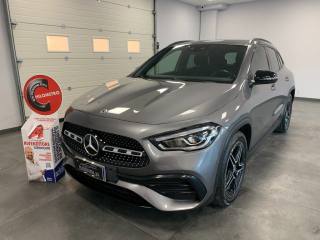 MERCEDES-BENZ GLA 200 usata, con Hill holder