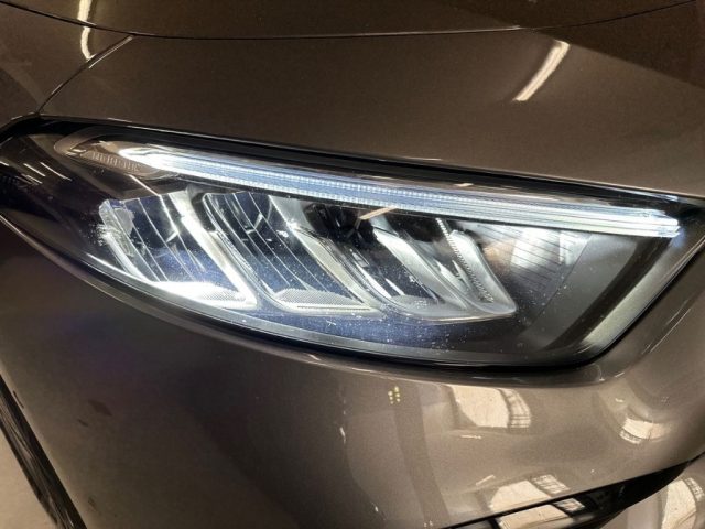 MERCEDES-BENZ A 180 usata, con Chiusura centralizzata