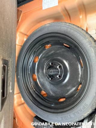 VOLKSWAGEN T-Roc usata, con Volante in pelle