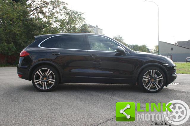 PORSCHE Cayenne usata, con Autoradio