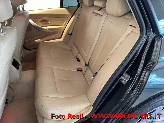 BMW 318 usata, con Bluetooth
