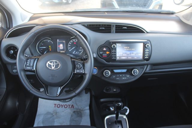 TOYOTA Yaris usata, con Servosterzo