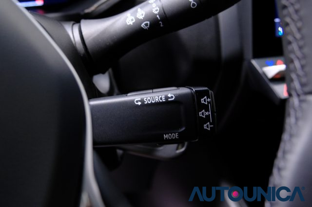 RENAULT Captur usata, con Volante multifunzione
