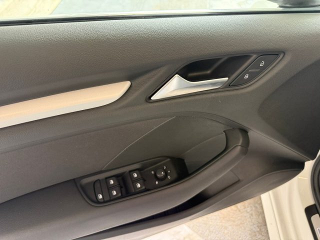 AUDI A3 usata, con Specchietti laterali elettrici