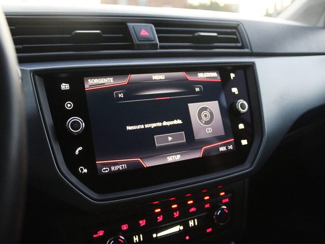 SEAT Arona usata, con Volante multifunzione