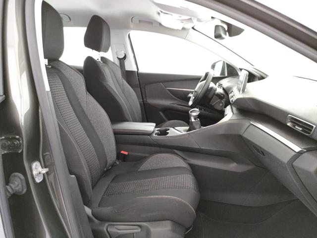 PEUGEOT 3008 usata, con Boardcomputer
