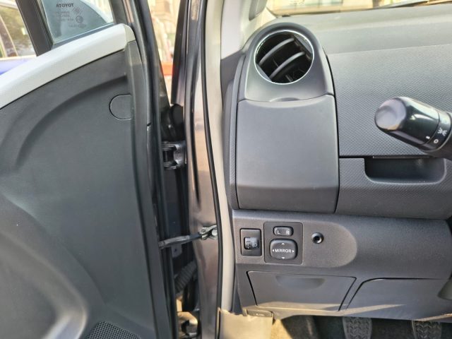 TOYOTA Yaris usata, con Chiusura centralizzata