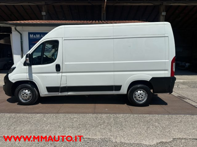 PEUGEOT Boxer usata, con ABS
