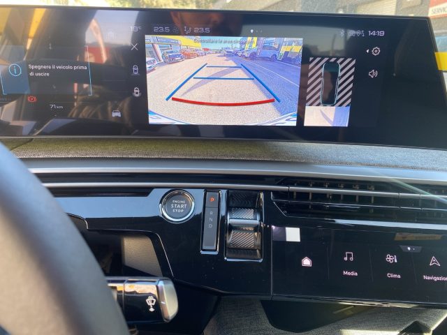 PEUGEOT 3008 usata, con Autoradio digitale