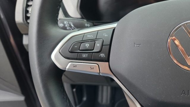 VOLKSWAGEN T-Cross usata, con Park Distance Control