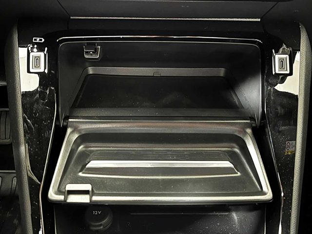 PEUGEOT 2008 usata 28