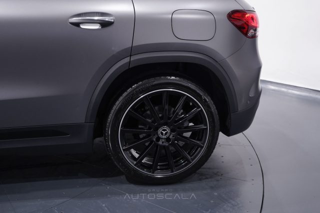 MERCEDES-BENZ GLA 200 usata 39