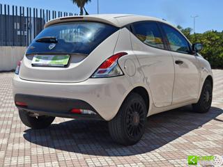 LANCIA Ypsilon usata, con Autoradio