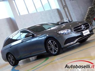 MERCEDES-BENZ E 220 usata, con Luci diurne LED